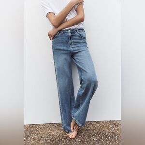 Zara HIGH RISE WIDE LEG LONG LENGTH JEANS